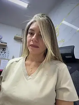Stripchat Sex Cam of alicee16