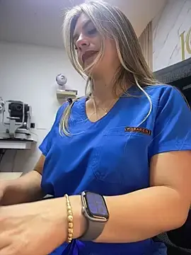Stripchat Free Porn Cam of alicee16
