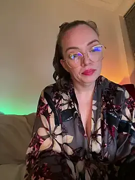 Stripchat Live Sex Cam of FemDom_RubyKnightXXO