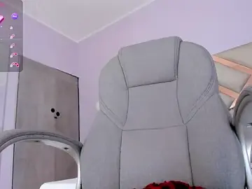 Stripchat Sex Cam of kylie_reyes