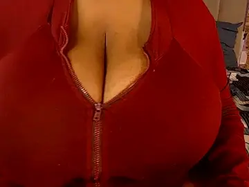 Stripchat Live Sex of BigAssTitt