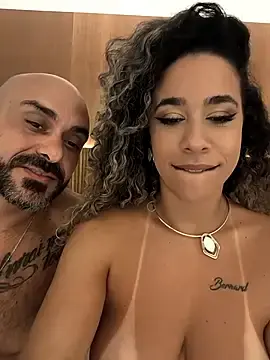 Stripchat Sex Cam of vivianeleoa