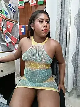 Stripchat Live Sex Cam of CamilosaOrtega