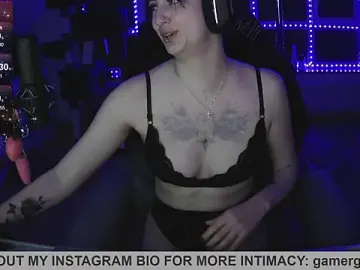 Stripchat Live Sex of Gamergirl-Linela