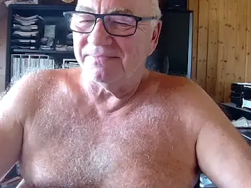 Stripchat Sex Cam of biggandybig
