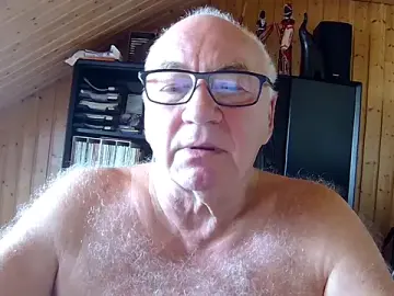 Stripchat Watch Live Sex Cams of biggandybig