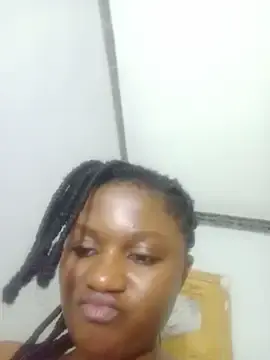 Stripchat Free Porn Cam of Darkskingir