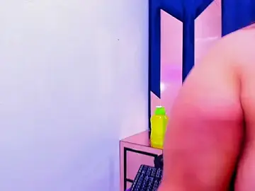 Stripchat Free Porn Cam of BustyyJuicy_Rs