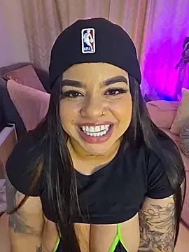 Stripchat Live Porn of MiahJoness