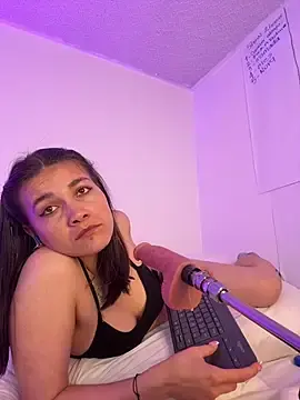 Stripchat Live Sex Cam of aurora_divine