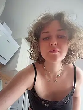 Stripchat Adult Webcam of KellyKeler