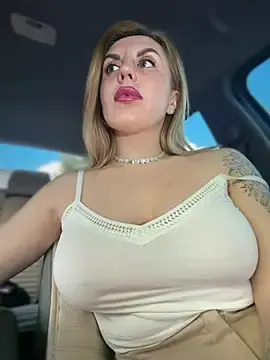 Stripchat Adult Webcams of MilfNextDoor20