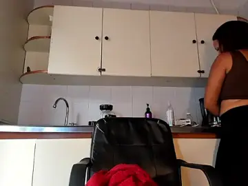 Stripchat Sex Cam of BustyGlow