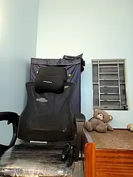 Stripchat Sex Cam of Bee___breastmilk