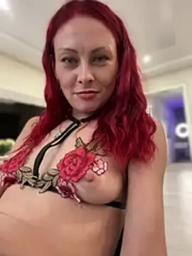 Stripchat Adult Video Chat of Elastic_Foxy