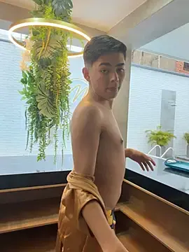 Stripchat Live Sex of Maxi_little