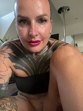 Stripchat Live Porn of KathaleaNoir