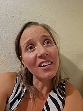 Stripchat Live Sex of SkyelarsWorld