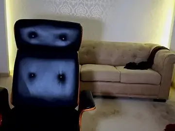 Stripchat Sex Cam of MaxKaiden