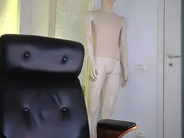 Stripchat Best live sex cam show of MaxKaiden