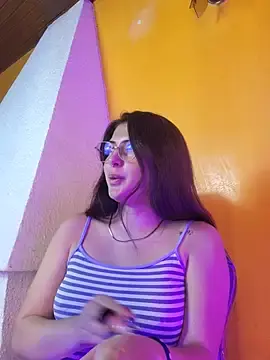 Stripchat Nude Webcam of Mile_Evanns