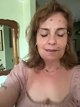 Stripchat Sex Cam of Sunbelxx