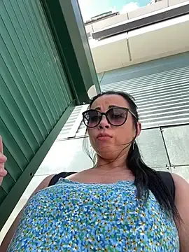 Stripchat Live Sex of CrazzyChicks