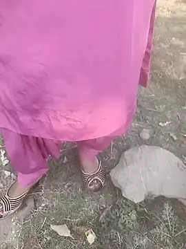 Stripchat Free Live Porn of YOURBHABI143