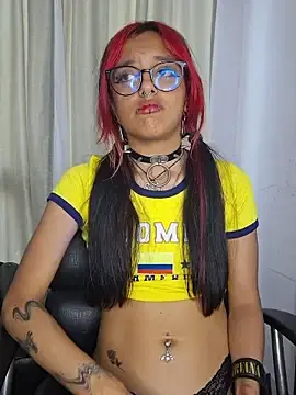 Stripchat Free Porn Cam of carolinerue