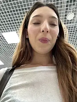 Stripchat Nude Webcam of LilluKatten
