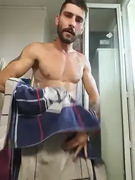 Stripchat Live Porn of Hugo-hetero34