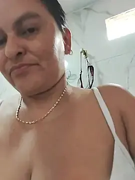 Stripchat Nude Webcam of Horny-Mommy-Dirty