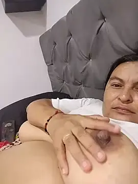 Stripchat Private Sex Chat of Horny-Mommy-Dirty