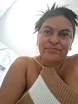 Stripchat Private Sex Chat of Horny-Mommy-Dirty