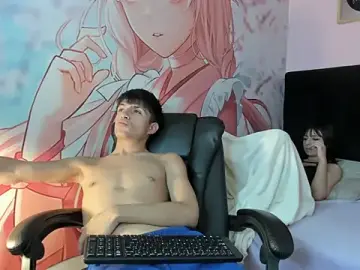 Stripchat Nude Webcam of SaxxybunnyAndJayzzy