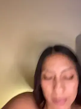 Stripchat Live Porn of KIARAPRETTY