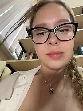 Stripchat Adult Webcam of Liza_risky