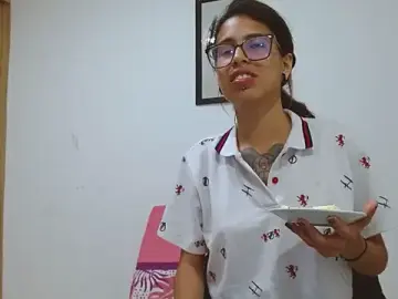 Stripchat Live Sex of Emily_Lopera