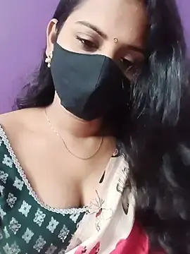 Stripchat Sex Cam of Clara-Lilly