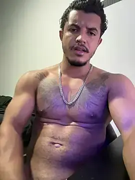 Stripchat Live Sex Cam of Sanicrt
