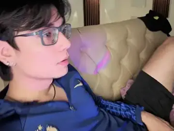Stripchat Free Live Porn of davoxer
