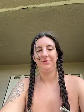 Stripchat Live Sex Cam of sweetsirenn