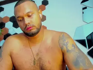 Stripchat Sex Cam of CharlieGrifinX