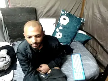 Stripchat Nude Webcam of Camodick