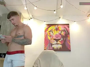 Stripchat Sex Cam of Ryannblue07
