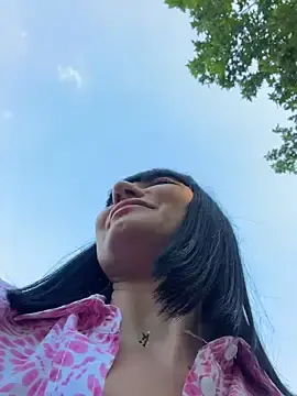 Stripchat Sex Cam of MysticCleo
