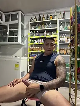 Stripchat Sex Cam of OliverWest04