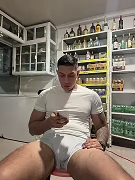 Stripchat Best live sex cam show of OliverWest04