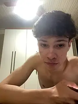 Stripchat Live Sex Cam of branquelopicudo777