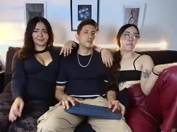 Stripchat Free Live Porn of Maykol_Victoriasr